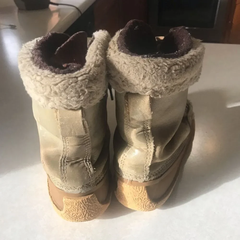 Vintage Women's Sorel Nanook Boots Size 9 Wool Lined Fur Winter Snowmobile